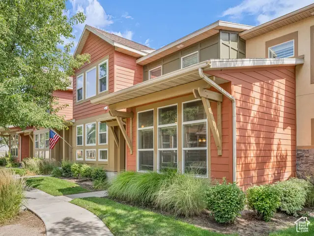 3771 W Mandrake View Ct, South Jordan, UT 84095 - Image #2