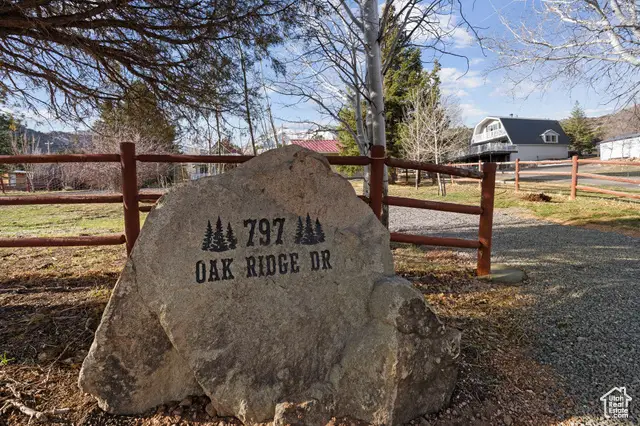 797 W Oakridge Rd, Pine Valley, UT 84781 - Image #3