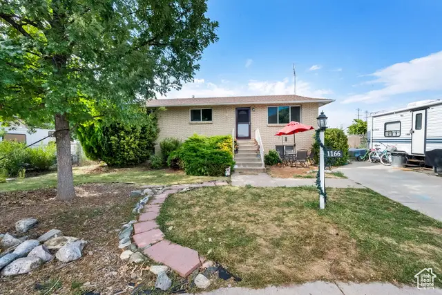 1166 W Dallas St, Syracuse, UT 84075 - Image #2