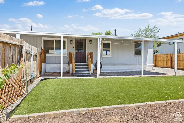 284 N 100 E, Washington, UT 84780 - #1