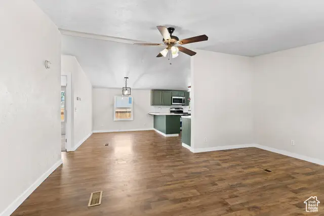 284 N 100 E, Washington, UT 84780 - #2