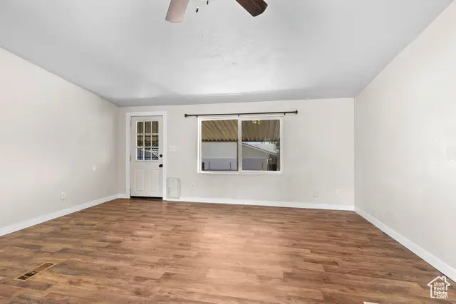 284 N 100 E, Washington, UT 84780 - #3