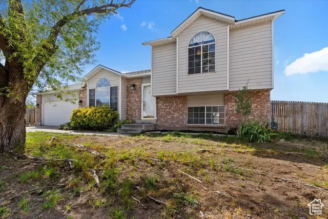 5627 W Walnut Ridge Cir, Salt Lake City, UT 84118 - Image #2