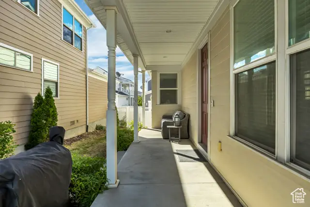 5023 W Currant Dr, South Jordan, UT 84009 - Image #3