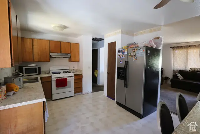 4452 S Red Cherry Cir W, West Valley City, UT 84120 - Image #3