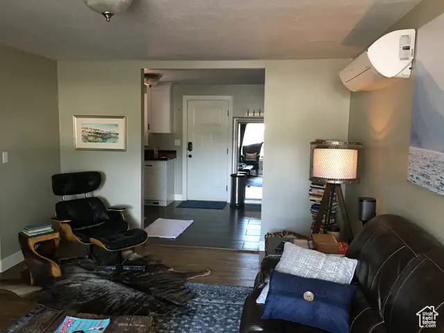 2331 S Park St, Salt Lake City, UT 84106 - Image #3