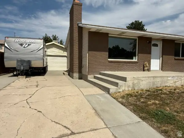 5032 W Highwood Dr, Kearns, UT 84118 - Image #3