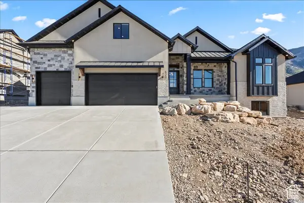 620 E Mountain Road Rd N, North Ogden, UT 84414