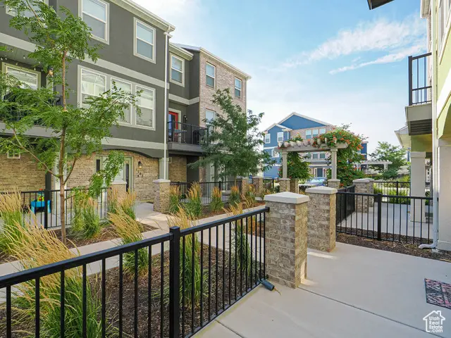 1788 W Torlundy Dr, Riverton, UT 84065 - Image #2