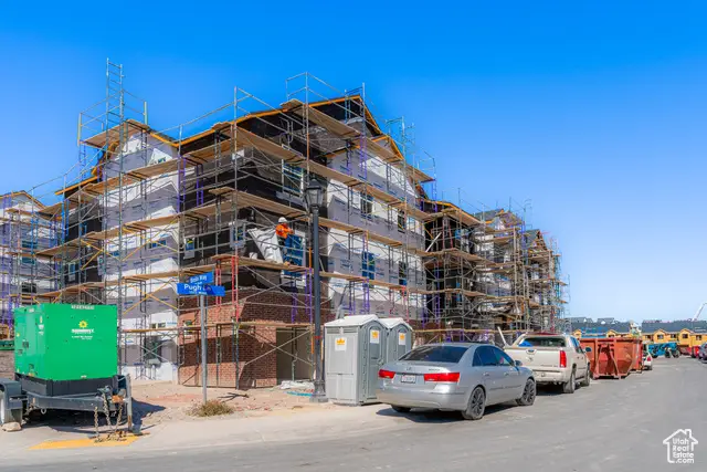 837 N Pugh Ln #M304, Saratoga Springs, UT 84045 - Image #1