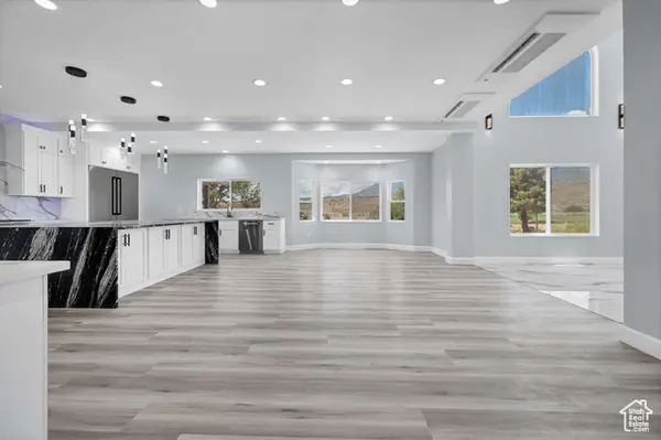 476 E Spring Dr, Toquerville, UT 84774