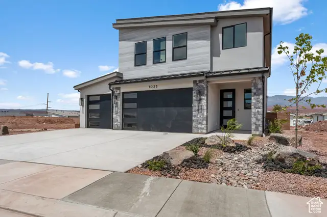 1033 E Coyote Crest Dr, Washington, UT 84780 - #2