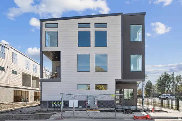 328 E 3390 S #11, South Salt Lake, UT 84115 - Image #2