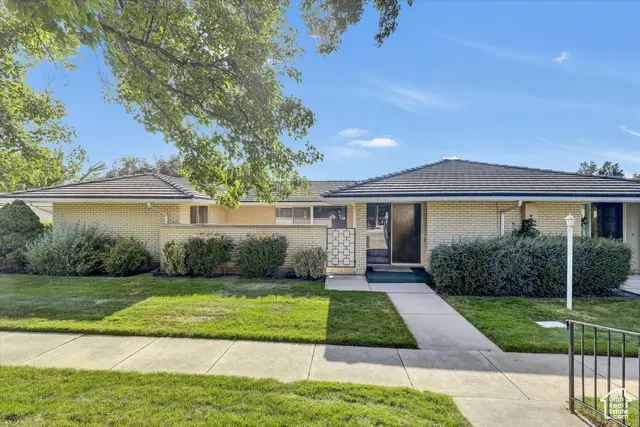 1872 E 5150 S, Holladay, UT 84117 - Image #2