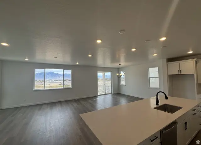 12763 S Glacier Trail Ln #170, Herriman, UT 84096 - Image #3