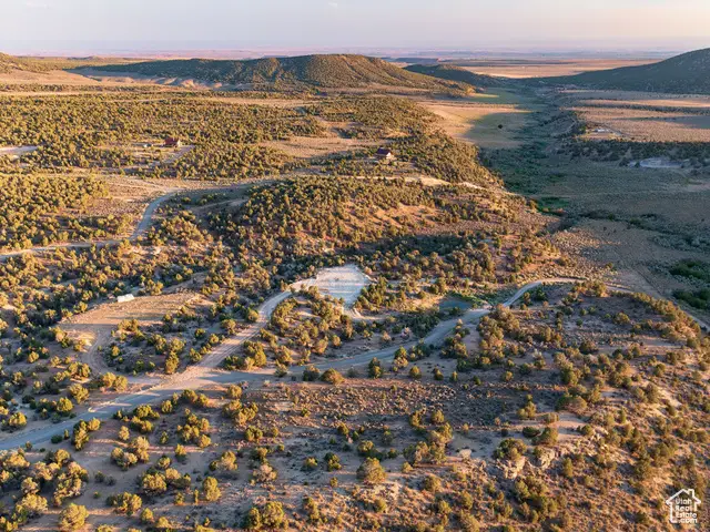 12536 E Solitude Dr, Lapoint, UT 84039 - Image #3