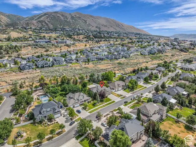 598 E Hollow Creek Rd, Draper, UT 84020 - Image #3