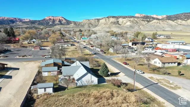 41 W Bryce Way, Tropic, UT 84776 - Image #3