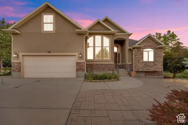 704 S Deer Hollow Rd E, Tooele, UT 84074