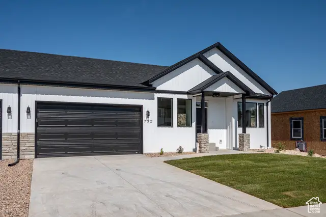 722 S Liberty Dr, Cedar City, UT 84720 - Image #2