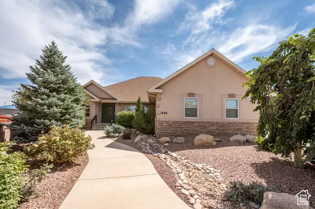 257 S 1175 W, Parowan, UT 84761 - Image #1