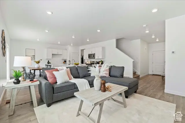 1133 E Commodore Ln, Saratoga Springs, UT 84045 - Image #1