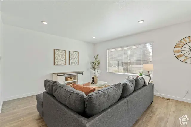 1133 E Commodore Ln, Saratoga Springs, UT 84045 - Image #3