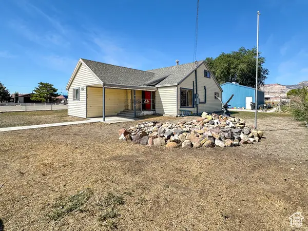 280 S 300 W, Huntington, UT 84528