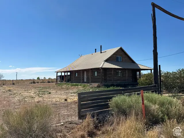 75 N Meadow Ln, La Sal, UT 84530 - Image #1