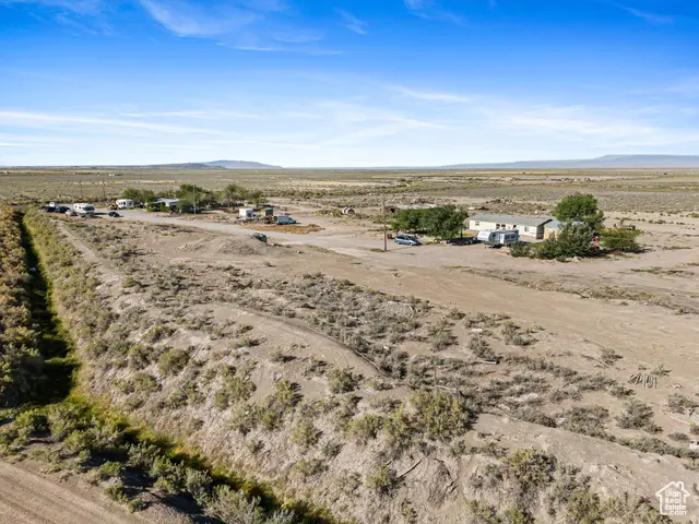 1040 W Center St, Hinckley, UT 84635 - Image #2