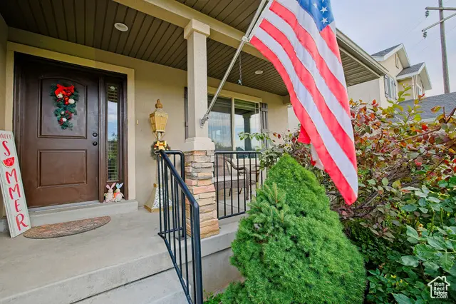 1332 E Cinnamon Ridge Way, Provo, UT 84606 - Image #2