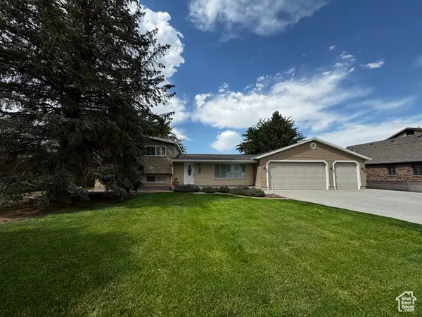 500 W Clark St, Grantsville, UT 84029