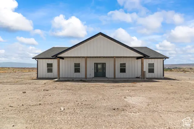 1218 E Highline Rd, Loa, UT 84747 - Image #1
