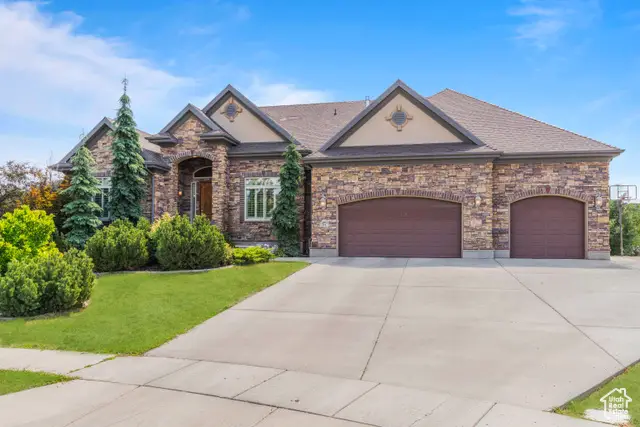 872 S Wellington Dr W, Kaysville, UT 84037 - Image #1