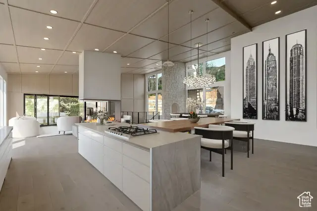 2662 E Comanche Dr, Salt Lake City, UT 84108 - Image #1