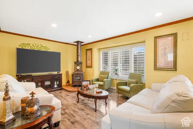 5647 S Sarah Jane Dr, Salt Lake City, UT 84118 - Image #2