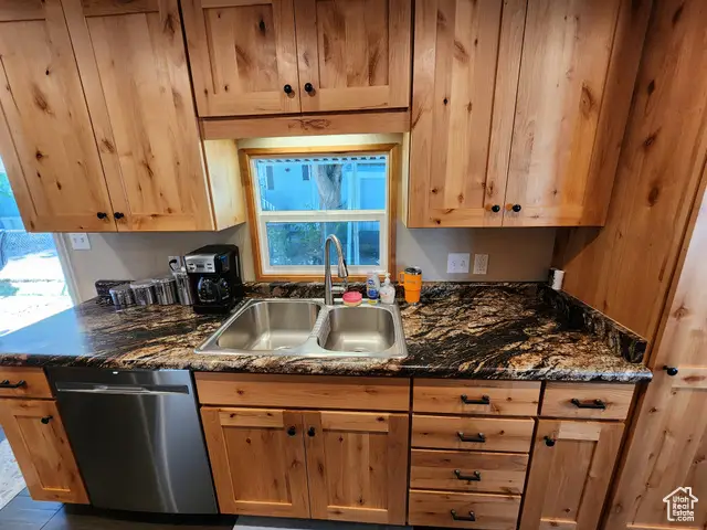 5071 S Escondido St E, Salt Lake City, UT 84117 - Image #2