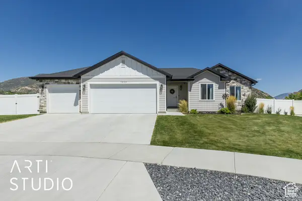 7212 S Harolds Way E, South Weber, UT 84405