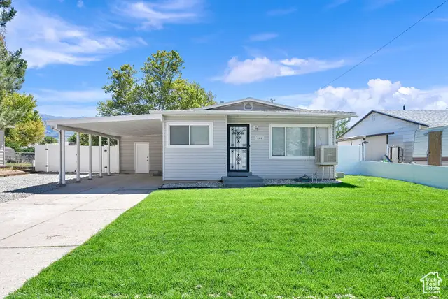 886 N La Verde St, Layton, UT 84041 - Image #1