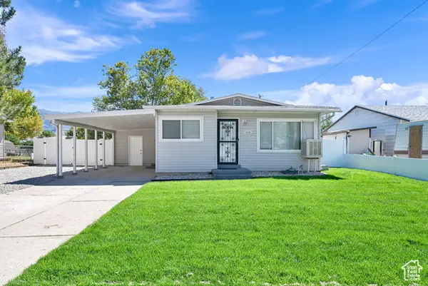 886 N La Verde St, Layton, UT 84041