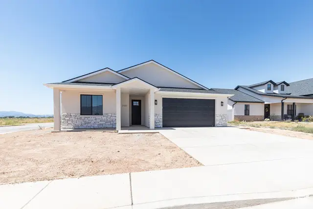 1170 N Yucca (3325 W) St, Cedar City, UT 84721 - Image #1