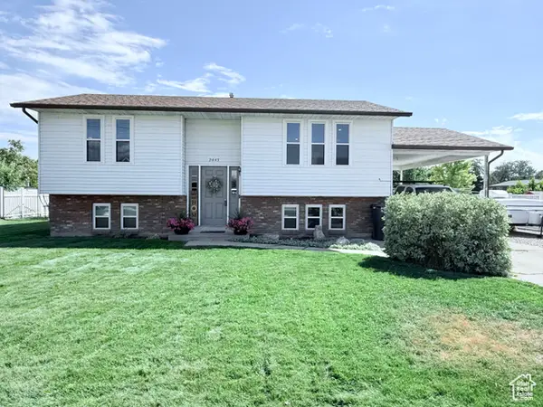 2443 W 2300 N, Clinton, UT 84015