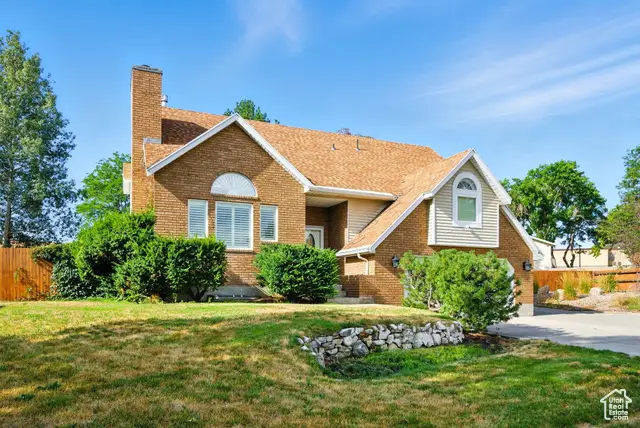 2343 W Temple View Cir, South Jordan, UT 84095 - Image #2