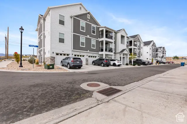 1787 N Festive Way W #302, Saratoga Springs, UT 84045 - Image #2