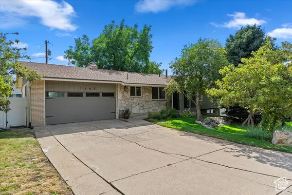 1102 E Manchester Rd, Kaysville, UT 84037