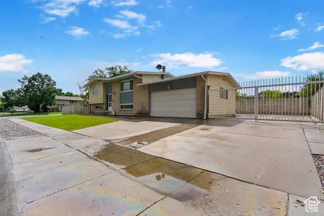 6622 S Georgia Dr, West Jordan, UT 84084 - Image #2