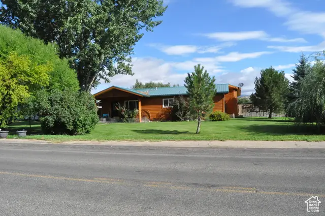 1084 W 2000 N, Vernal, UT 84078 - Image #1