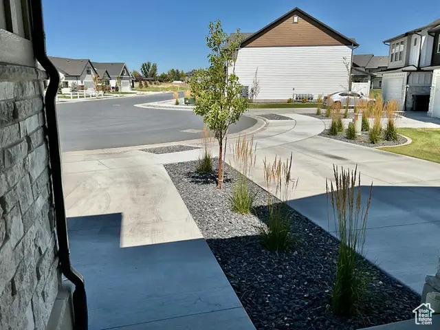 3067 S Old Emigrant Rd W #B, Syracuse, UT 84075 - Image #3