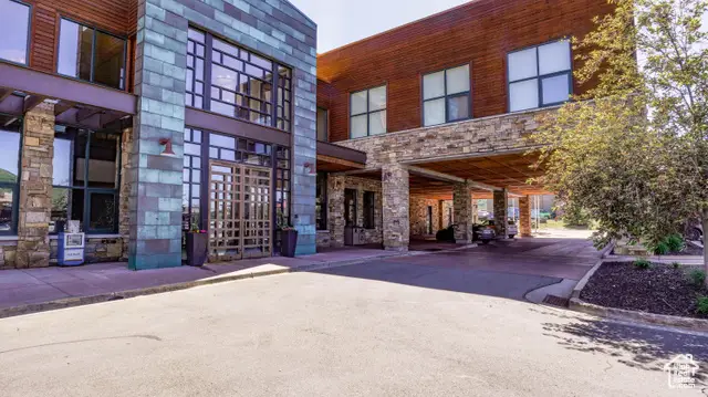 1456 W Newpark Blvd #213, Park City, UT 84098 - Image #2