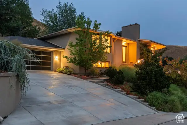 938 N Terrace Hills Dr, Salt Lake City, UT 84103 - Image #3